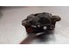 Toyota Aygo (B40) 1.0 12V VVT-i Remklauw (Tang) links-voor