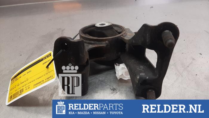Gebruikte Motorsteun Toyota Verso 1.6 16V VVT-i Prijs € 35,00 Margeregeling aangeboden door Relder Parts B.V.