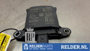 Gebruikte Radar sensor Mazda 3 (BP) 2.0 SkyActiv-G 122 M Hybrid 16V Prijs € 200,00 Margeregeling aangeboden door Relder Parts B.V.