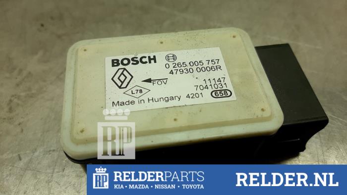 Gebruikte Gier sensor Nissan Qashqai (J10) 1.6 16V Prijs € 40,00 Margeregeling aangeboden door Relder Parts B.V.