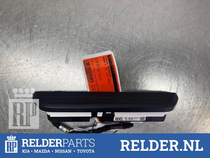 Gebruikte Display Interieur Mazda 3 Sport (BP) 2.0 SkyActiv-G 122 Mild Hybrid 16V Prijs € 50,00 Margeregeling aangeboden door Relder Parts B.V.