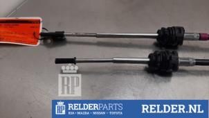 Gebruikte Schakelkabel Versnellingsbak Mazda 3 Sport (BP) 2.0 SkyActiv-G 122 Mild Hybrid 16V Prijs € 75,00 Margeregeling aangeboden door Relder Parts B.V.