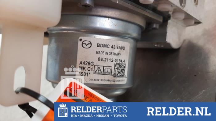 ABS Computer van een Mazda 3 Sport (BP) 2.0 SkyActiv-G 122 Mild Hybrid 16V 2022