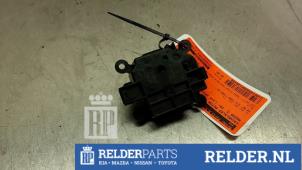 Gebruikte Kachelklep Motor Mazda 3 Sport (BP) 2.0 SkyActiv-G 122 Mild Hybrid 16V Prijs € 35,00 Margeregeling aangeboden door Relder Parts B.V.