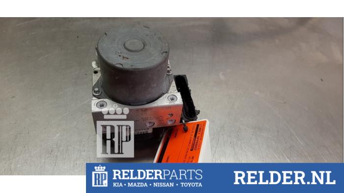 Gebruikte Computer ABS Toyota Auris (E15) 1.6 Dual VVT-i 16V Prijs € 75,00 Margeregeling aangeboden door Relder Parts B.V.