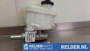 Gebruikte Hoofdremcilinder Toyota Tundra (K5/K6) 5.7 V8 32V Dual VVT-I 4WD Prijs € 90,00 Margeregeling aangeboden door Relder Parts B.V.