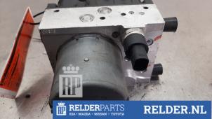 Gebruikte ABS Pomp Toyota Corolla Verso (R10/11) 2.2 D-4D 16V Prijs € 50,00 Margeregeling aangeboden door Relder Parts B.V.