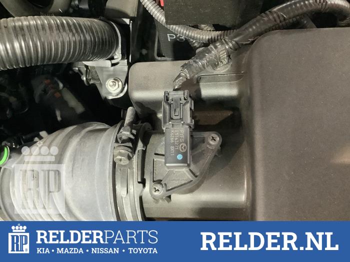 Gebruikte Luchthoeveelheidsmeter Mazda CX-3 (DJ/DK) 2.0 SkyActiv-G 121 Prijs € 30,00 Margeregeling aangeboden door Relder Parts B.V.