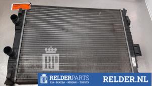 Gebruikte Radiateur Nissan Qashqai (J10) 2.0 16V Prijs € 45,00 Margeregeling aangeboden door Relder Parts B.V.