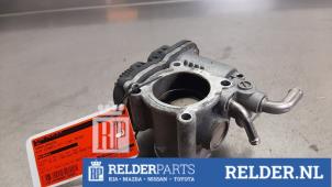 Gebruikte Gasklephuis Kia Stonic (YB) 1.4 MPI 16V Prijs € 50,00 Margeregeling aangeboden door Relder Parts B.V.