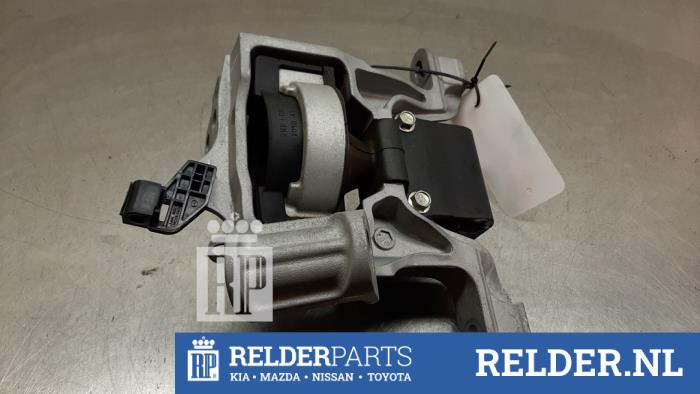 Gebruikte Motorsteun Mazda CX-3 (DJ/DK) 2.0 SkyActiv-G 121 Prijs € 50,00 Margeregeling aangeboden door Relder Parts B.V.
