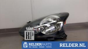 Gebruikte Linker Koplamp Toyota Aygo (B10) 1.0 12V VVT-i Prijs € 70,00 Margeregeling aangeboden door Relder Parts B.V.
