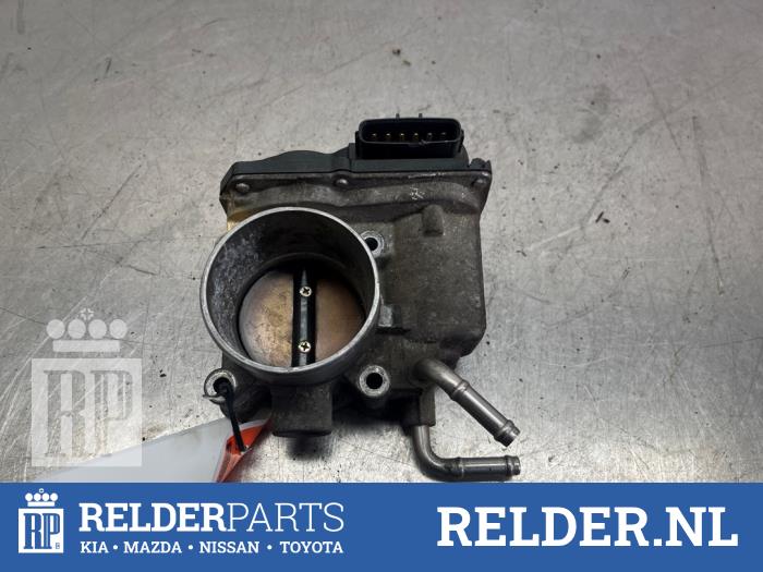 Gebruikte Gasklephuis Toyota Corolla Verso (R10/11) 1.8 16V VVT-i Prijs € 40,00 Margeregeling aangeboden door Relder Parts B.V.