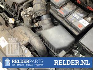 Gebruikte Luchtfilterhuis Kia Cee'd (JDB5) 1.4 CRDi 16V Prijs € 45,00 Margeregeling aangeboden door Relder Parts B.V.