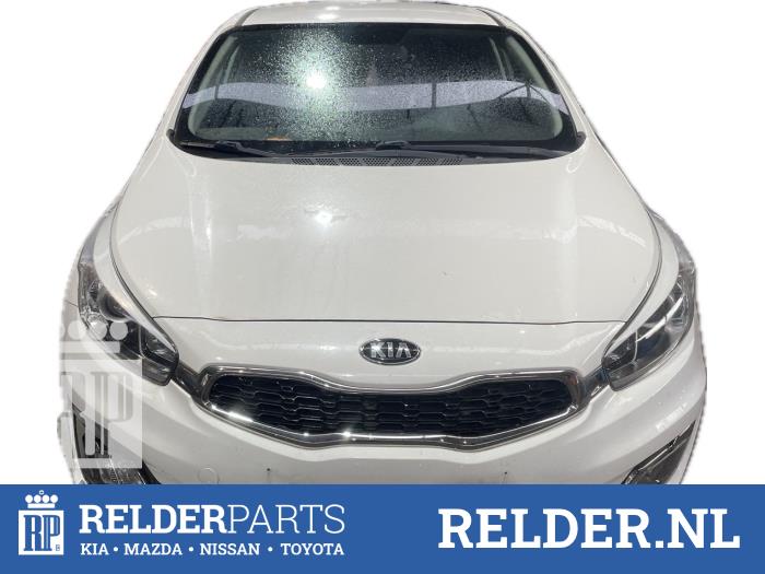 Gebruikte Turbo Kia Cee'd (JDB5) 1.4 CRDi 16V Prijs € 200,00 Margeregeling aangeboden door Relder Parts B.V.