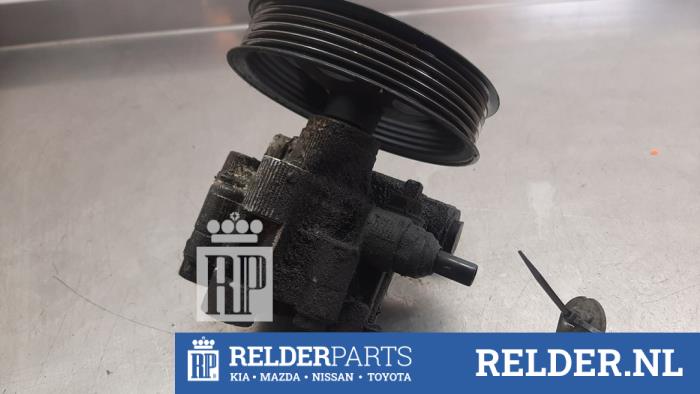 Gebruikte Servopomp Toyota Corolla Verso (R10/11) 1.8 16V VVT-i Prijs € 40,00 Margeregeling aangeboden door Relder Parts B.V.