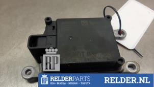 Gebruikte Radar sensor Nissan Juke (F16) 1.0 DIG-T 12V Prijs € 150,00 Margeregeling aangeboden door Relder Parts B.V.