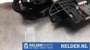 Gebruikte GPS Antenne Toyota Corolla Touring Sport (E21/EH1) 1.8 16V Hybrid Prijs op aanvraag aangeboden door Relder Parts B.V.