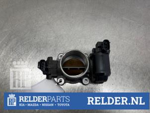 Gebruikte Gasklephuis Toyota Avensis Wagon (T25/B1E) 2.0 16V D-4D-F Prijs € 35,00 Margeregeling aangeboden door Relder Parts B.V.