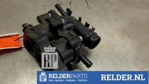 Gebruikte Thermostaathuis Kia Xceed 1.6 GDI PHEV Prijs € 50,00 Margeregeling aangeboden door Relder Parts B.V.