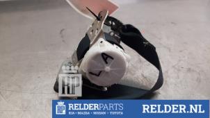 Gebruikte Gordelspanner links achter Toyota Yaris II (P9) 1.0 12V VVT-i Prijs € 35,00 Margeregeling aangeboden door Relder Parts B.V.