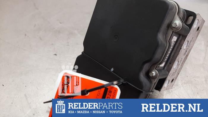 Gebruikte Computer ABS Kia Venga 1.4 CVVT 16V Prijs € 90,00 Margeregeling aangeboden door Relder Parts B.V.