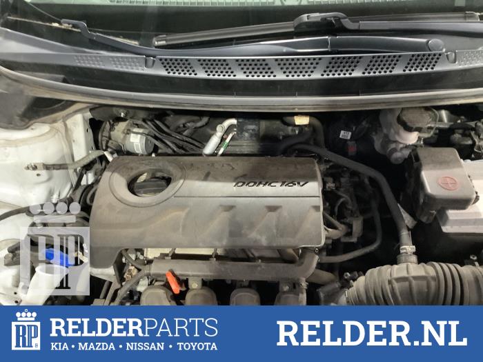 Motor van een Kia Cee'd Sportswagon (JDC5) 1.4i 16V 2017