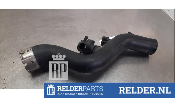 Gebruikte Intercooler Buis Kia Ceed Sportswagon (CDF) 1.0i T-GDi 12V Prijs € 45,00 Margeregeling aangeboden door Relder Parts B.V.