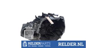 Versnellingsbak van een Nissan Qashqai (J10) 2.0 16V 4x4 2007