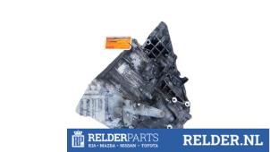 Versnellingsbak van een Nissan Qashqai (J10) 2.0 16V 4x4 2007