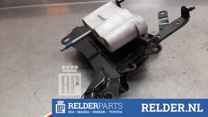 Gebruikte Motorrubber Toyota Corolla Cross Prijs € 75,00 Margeregeling aangeboden door Relder Parts B.V.