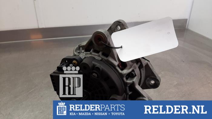 Gebruikte Dynamo Nissan Qashqai (J11) 1.3 DIG-T 140 16V Prijs € 35,00 Margeregeling aangeboden door Relder Parts B.V.