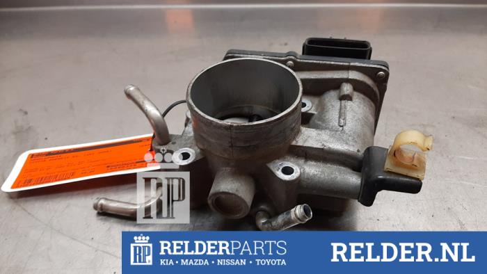 Gebruikte Gasklephuis Toyota Avensis Wagon (T25/B1E) 2.4 16V VVT-i D4 Prijs € 50,00 Margeregeling aangeboden door Relder Parts B.V.