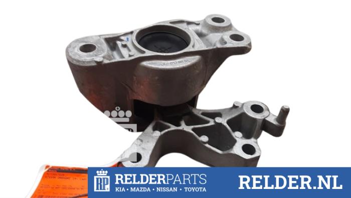 Gebruikte Motorrubber Nissan Qashqai (J11) 1.3 DIG-T 160 16V Prijs € 35,00 Margeregeling aangeboden door Relder Parts B.V.