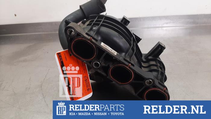 Gebruikte Inlaatspruitstuk Kia Cee'd Sportswagon (JDC5) 1.0i T-GDi 12V 120 Prijs € 100,00 Margeregeling aangeboden door Relder Parts B.V.