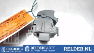 Gebruikte Elektrisch Raam Schakelaar Toyota Corolla Prijs € 23,00 Margeregeling aangeboden door Relder Parts B.V.