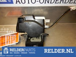 Gebruikte Achterklep Slotmechaniek Mazda CX-7 2.2 MZR-CD 16V Prijs € 45,00 Margeregeling aangeboden door Relder Parts B.V.