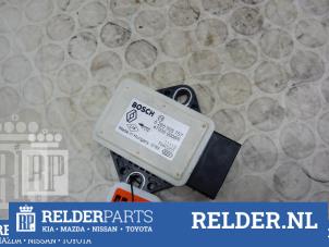 Gebruikte Gier sensor Nissan Qashqai (J10) 1.6 16V Prijs € 40,00 Margeregeling aangeboden door Relder Parts B.V.