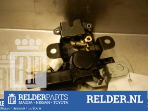 Gebruikte Achterklep Slotmechaniek Mazda RX-8 (SE17) M5 Prijs € 36,00 Margeregeling aangeboden door Relder Parts B.V.