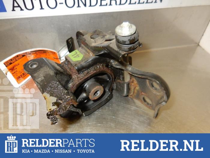 Gebruikte Motorrubber Toyota Auris (E15) 1.4 VVT-i 16V Prijs € 27,00 Margeregeling aangeboden door Relder Parts B.V.