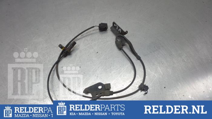 Gebruikte ABS Sensor Toyota RAV4 (A3) 2.2 D-CAT 16V 4x4 Prijs € 36,00 Margeregeling aangeboden door Relder Parts B.V.
