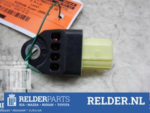 Gebruikte Airbag Sensor Toyota RAV4 (A3) 2.2 D-CAT 16V 4x4 Prijs € 23,00 Margeregeling aangeboden door Relder Parts B.V.
