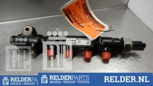 Gebruikte Injector brug Mazda 3 Sport (BK14) 1.6 CiTD 16V Prijs € 68,00 Margeregeling aangeboden door Relder Parts B.V.