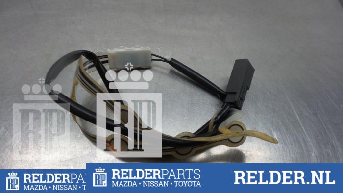 Bezettings sensor rechts Mazda 3.