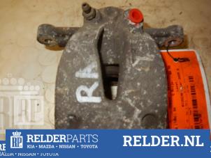 Gebruikte Remklauw (Tang) rechts-achter Toyota Avensis Wagon (T25/B1E) 2.0 16V VVT-i D4 Prijs € 25,00 Margeregeling aangeboden door Relder Parts B.V.