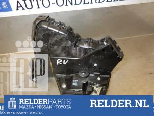 Gebruikte Deurslot Mechaniek 2Deurs rechts Toyota Auris (E15) 1.4 D-4D-F 16V Van Prijs € 45,00 Margeregeling aangeboden door Relder Parts B.V.