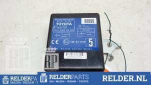 Gebruikte Deur module Toyota Yaris II (P9) 1.0 12V VVT-i Prijs € 36,00 Margeregeling aangeboden door Relder Parts B.V.