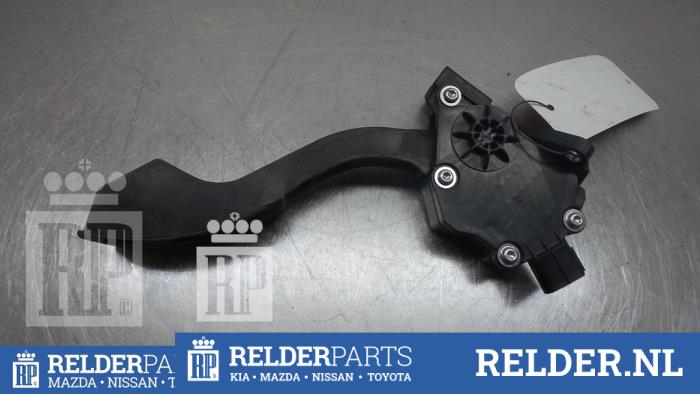 Gebruikte Gaspedaalpositie Sensor Toyota RAV4 (A3) 2.2 D-CAT 16V 4x4 Prijs € 54,00 Margeregeling aangeboden door Relder Parts B.V.