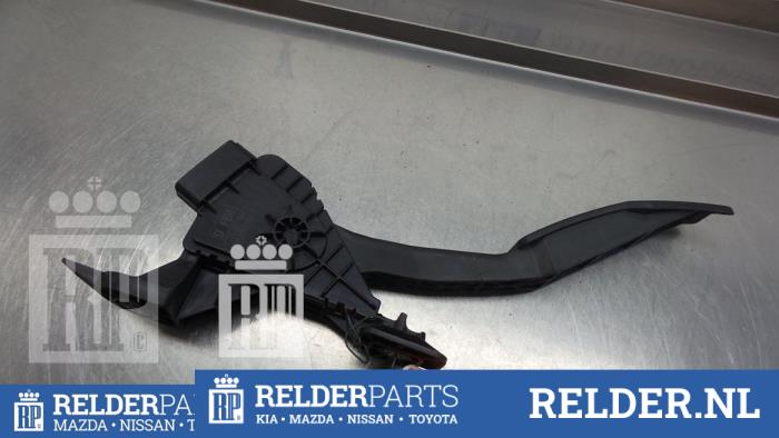 Gaspedaalpositie Sensor van een Mazda RX-8 (SE17) 1.3 Renesis 2004