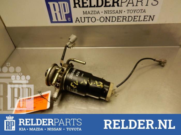 Gebruikte Opvoerpomp Toyota Previa (R3) 2.0 D-4D 16V Prijs € 36,00 Margeregeling aangeboden door Relder Parts B.V.